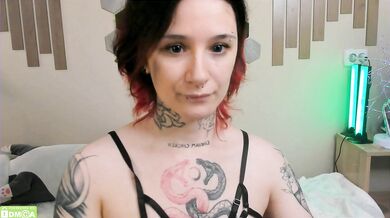 Dreamy-Snake - Porn Video [Bongacams]: alluring enchantress, shapely silhouette, gorgeous rump