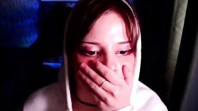 AnnaSinger - Porn Video [Bongacams]: energetic performer, lively broadcaster, insane orgasm