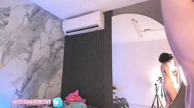 Katemoss69 - Porn Video [Cam4]: sensual chest, breathtaking cleavage, gorgeous diva