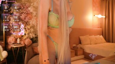 MiaTonyy - Porn Video [Bongacams]: charming host, energetic streamer, talented cam slut