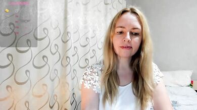 INESSAsexi - Porn Video [Bongacams]: vibrant content creator, engaging broadcaster, beauty