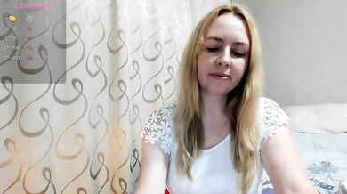 INESSAsexi - Porn Video [Bongacams]: vibrant content creator, engaging broadcaster, beauty