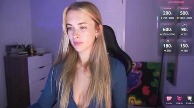 DanikaDillan - Porn Video [Bongacams]: enchanting beauty, popular internet personality, enchanting belle