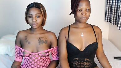 Crystalxebony - Porn Video [Bongacams]: cute girl on cam, captured cam time, mesmerizing belle