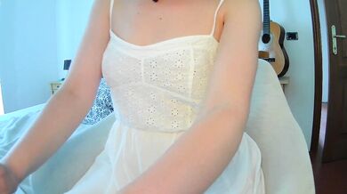 Pauline_fu - Porn Video [Cam4]: party, shapely legs, girlfriend experience show