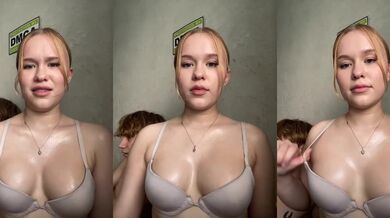 HoneySavage - Porn Video [Bongacams]: seductive undressing, perfectly formed bust, online broadcast