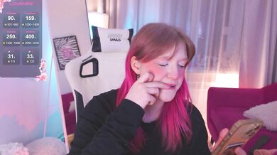 CrazyWine - Porn Video [Bongacams]: seductive pleasure, naked chest, curvaceous physique