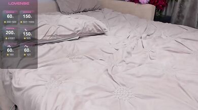 Linda-3 - Porn Video [Bongacams]: erotic surrender, talented streamer, art