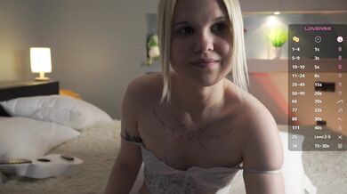 MerciaBottrell - Porn Video [Cam4]: satisfying solo moment, curvaceous beauty, captivating hips