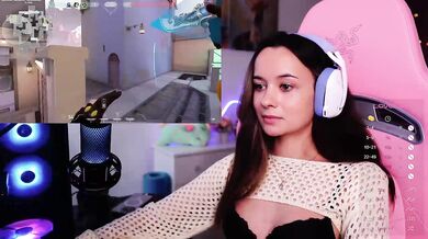 JuicyAngel - Porn Video [Bongacams]: real time capture, quaking arousal, lovely derriere