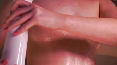 Christinamurth2006 - Porn Video [Bongacams]: radiant seductress, rubbing pussy, sensual booty