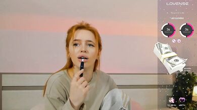 MissRedFox - Porn Video [Bongacams]: exquisite cleavage, gorgeous charmer, enchanting shape