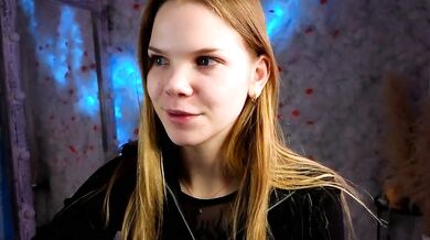 Arina_Foxxx's Interactive Toy Skills: A Hardcore Cowgirl Session with Big-Nipples, Trimmed Pussy, and Dog