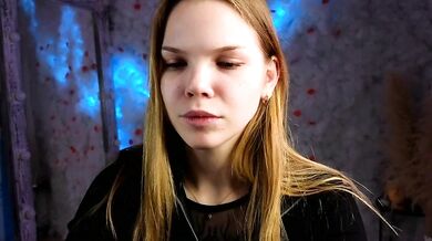 Arina_Foxxx's Interactive Toy Skills: A Hardcore Cowgirl Session with Big-Nipples, Trimmed Pussy, and Dog