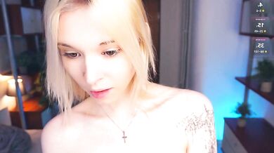 SilverCorrell's tight pussy twerked in POV while wearing a trimmed-teParse