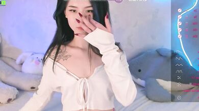 EmmaHixLove records herself in hot action with small tits & shaved Asian teen