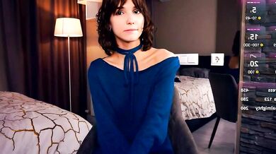 Watch Sensual Curves escort Odettehatt in wild erotic rendezvous