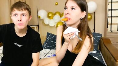 Eveandrobert's mesmerizing tremors will make you drool in your seat