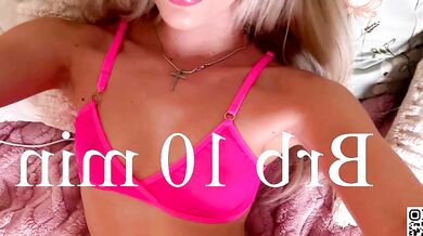 Katebremar's seductive curves and sensual toys get leaked in this hot video