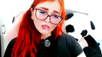 Alexatexa2929 gives a sloppy blowjob, fucks her way to a hot foot-fetish-milfs-cumshot