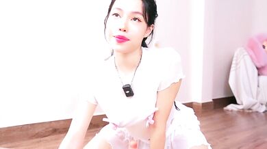 Miuzxc gets down and dirty with her big-ass-young titty-fucking skills in HD