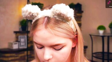 ZaraCreedon's private cam records herself in cosplay-teens' foot fetish-fueled squirt show