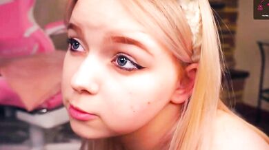 ZaraCreedon's private cam records herself in cosplay-teens' foot fetish-fueled squirt show