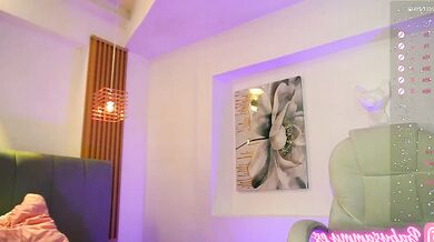 Watch Baby Sammyy, the stunning influencer, get down and dirty with a hot stranger in a steamy fuck session