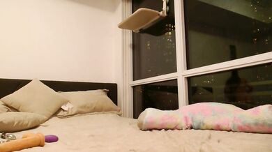 Mydirtyvloglily1's Interactive Yoga Spanish-Speaking Spices up the Video