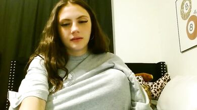Erotic moans, Enigmatic enchantments, and cam girl's mesmerizing voice - Daisyparkerxo's mesmerizing voice
