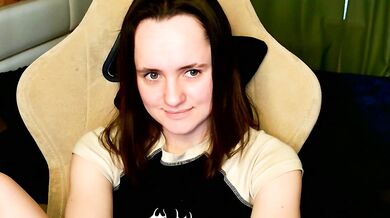 Luna Loveeee's mesmerizing allure on hidden cam - Recorded performance