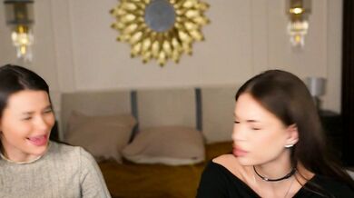 Anabel2054's mesmerizing cam show - a stunning dÃ©colletage with a divine goddess