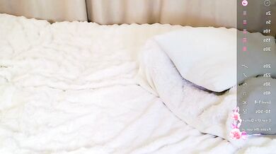 Blon_Kater's seductive body is the perfect one for a leaky tease - Video Flawless!