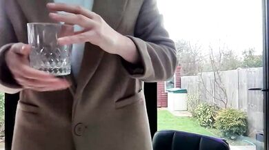 Watch eatmypie69's steamy nudes and seductive moves in this hot video!