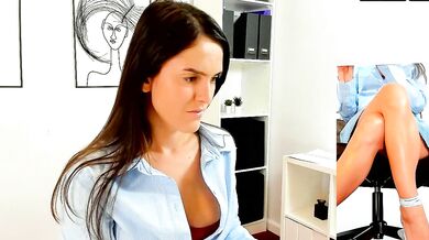 Watch stunning goddess and her legs enchant you with their erotic beauty