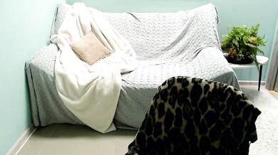 Horny milf's titty-fuck and cam2cam show: Interactive dance, big tits, camel toe, and big ass play with