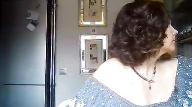 Watch Baby-Matilda's curvy body get dirty in the office, with deepthroat and dirty talk