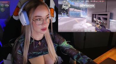 Emili1- - Porn Video [Bongacams]: spy, digital video, sleek hips