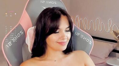 Mia-mit - Porn Video [Bongacams]: enchanting melons, fucking pussy, breathtaking charmer