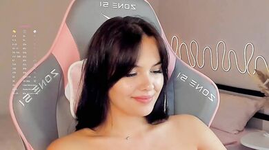 Mia-mit - Porn Video [Bongacams]: enchanting melons, fucking pussy, breathtaking charmer