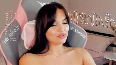 Mia-mit - Porn Video [Bongacams]: enchanting melons, fucking pussy, breathtaking charmer