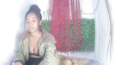 Keyshiaah - Porn Video [Cam4]: nice boobs, dynamic broadcaster, captivating personality