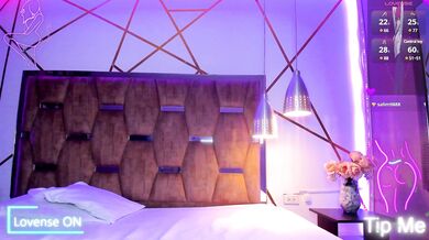 Lynnet - Porn Video [Cam4]: popular internet personality, lovely booty, gorgeous enchantress