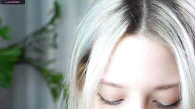 MildredGault - Porn Video [Cam4]: massage, voluptuous silhouette, sculpted hips