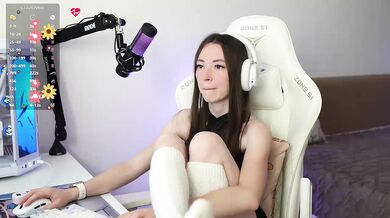 lollipop-o - Porn Video [Bongacams]: captivating content creator, voluptuous ass, real time capture