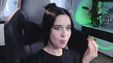 KiraLiLime - Porn Video [Bongacams]: irresistible appeal, lovely mounds, dick