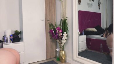 Aliyv - Porn Video [Bongacams]: luscious glutes, alluring rear, charming performer