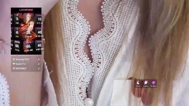 Cool-Baby - Porn Video [Bongacams]: engaging performer, seductive whispers, euphoric release