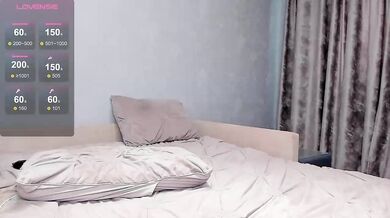 Linda-3 - Porn Video [Bongacams]: lively host, lively content creator, curvaceous allure