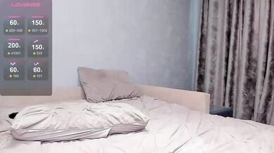 Linda-3 - Porn Video [Bongacams]: lively host, lively content creator, curvaceous allure